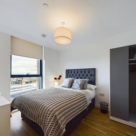 Manchester Waters Ngoại thất bức ảnh