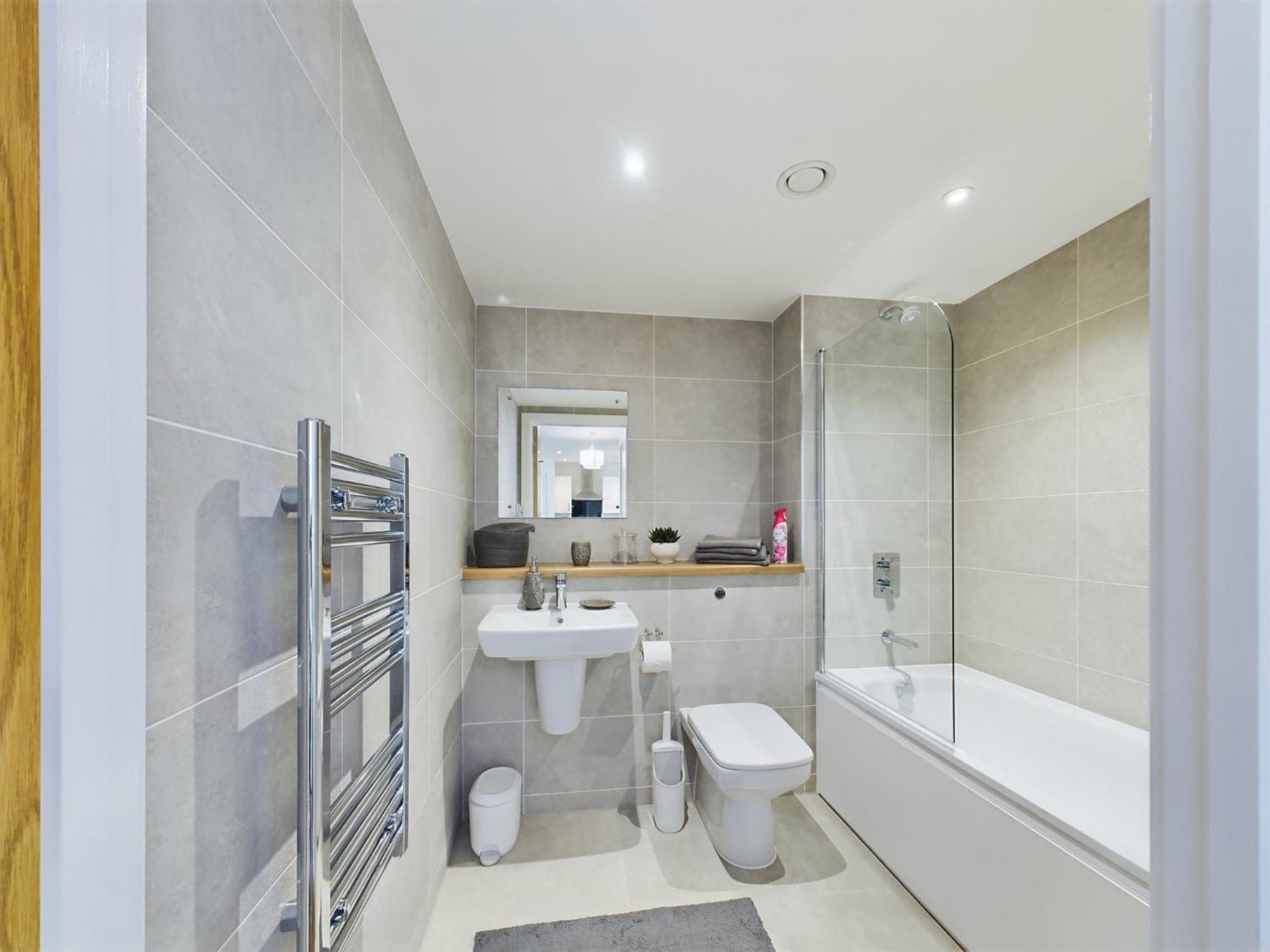 Manchester Waters Ngoại thất bức ảnh