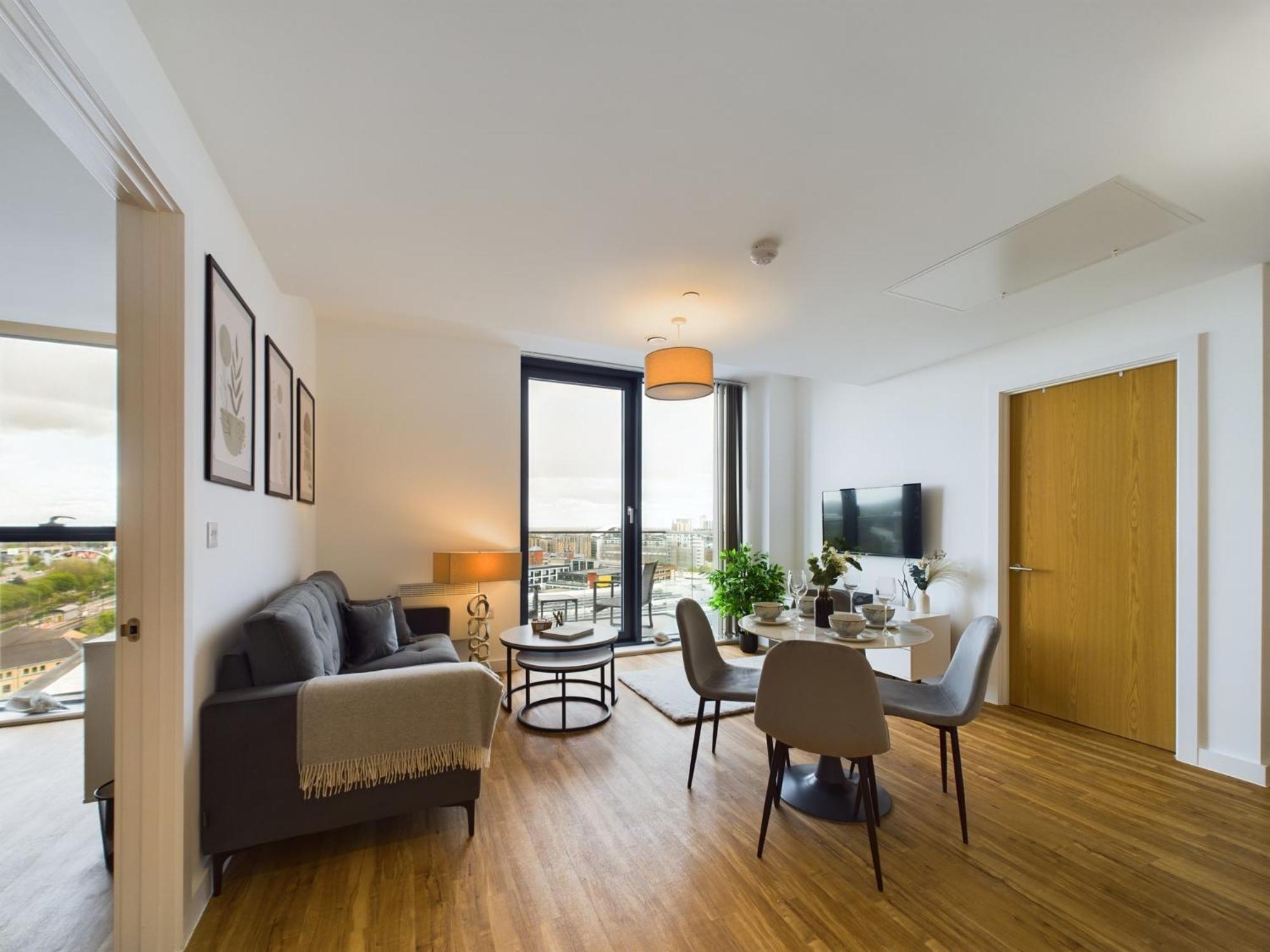 Manchester Waters Ngoại thất bức ảnh